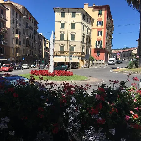 公寓 Casa Fiorella 斯培西亚